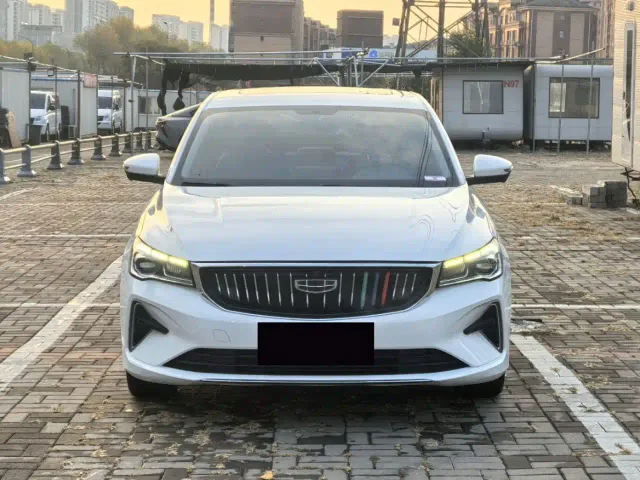 Geely Emgrand — Фото автомобиля 2