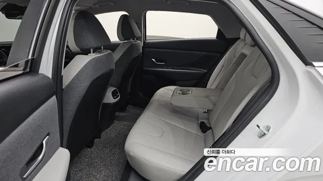 Hyundai Avante CN7 — Фото автомобиля 26