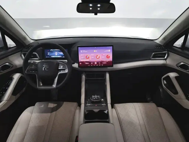 BYD Yuan UP — Фото автомобиля 5