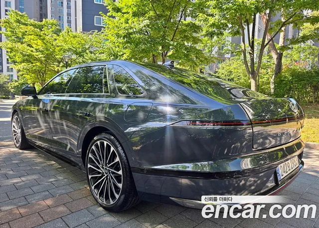 Hyundai Grandeur Grandeur (GN7) 2.5 Бензин 2WD — Фото автомобиля 4