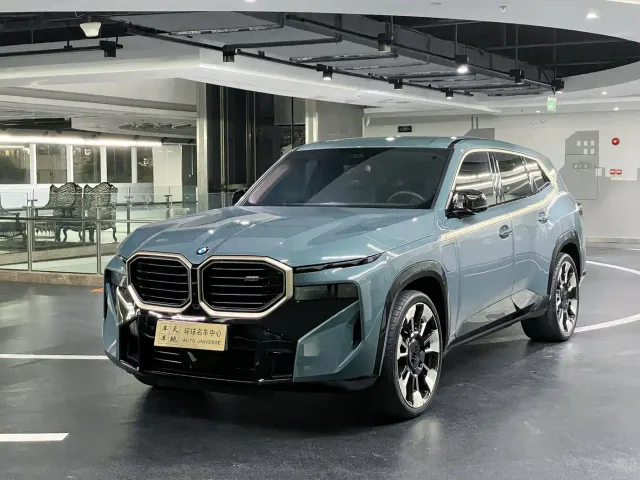 Фотография автомобиля — BMW XM