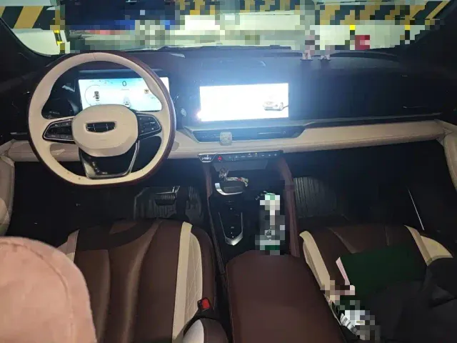 Geely Xingyue L — Фото автомобиля 5