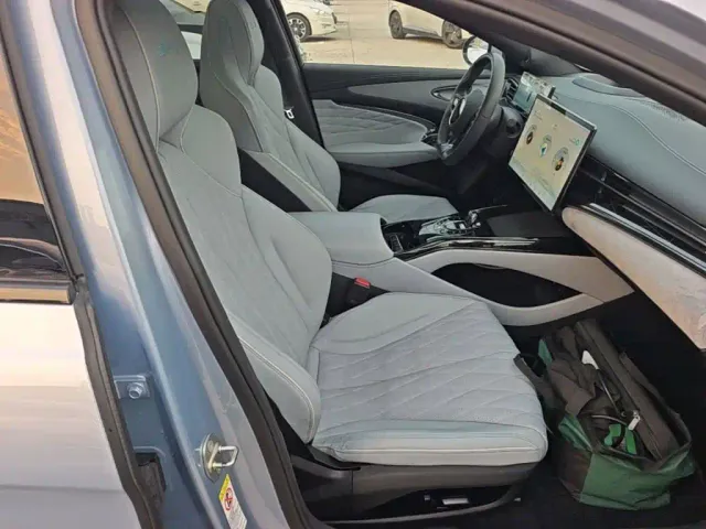 BYD Seal — Фото автомобиля 24