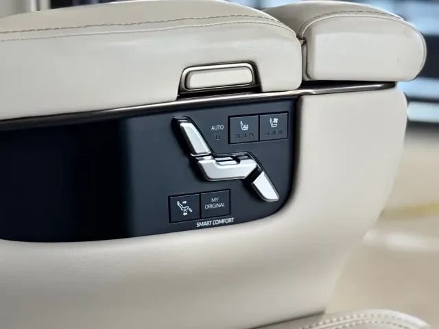 Toyota Vellfire — Фото автомобиля 22