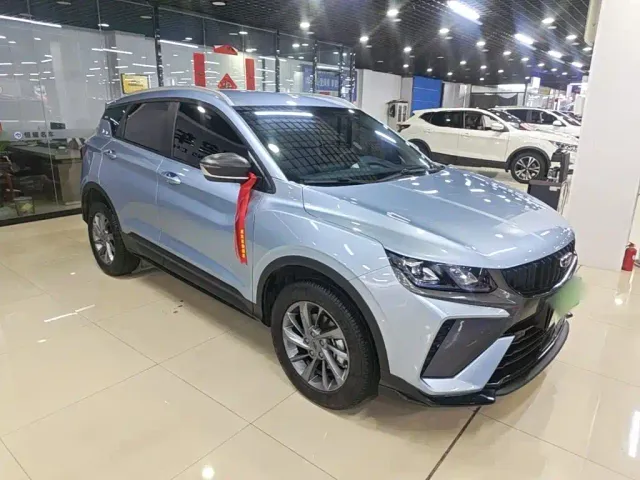 Geely Binyue — Фото автомобиля 3
