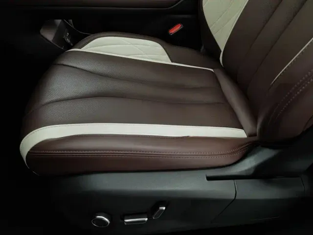 Geely Xingyue L — Фото автомобиля 20