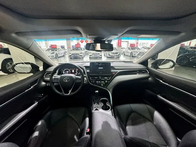 Toyota Camry — Фото автомобиля 7