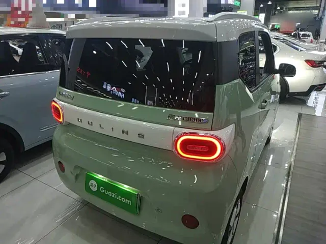 Wuling Hongguang Mini EV — Фото автомобиля 6