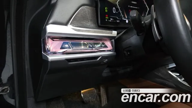 BMW 7 Series G70 — Фото автомобиля 29
