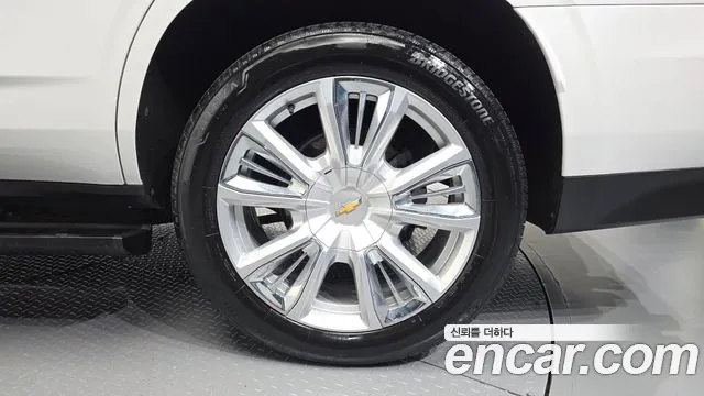 Chevrolet Tahoe — Фото автомобиля 21