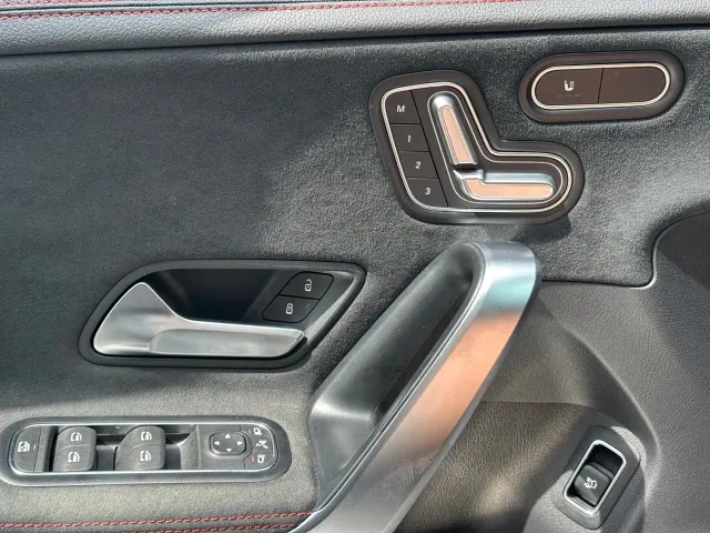 Mercedes-Benz CLA-Class — Фото автомобиля 10