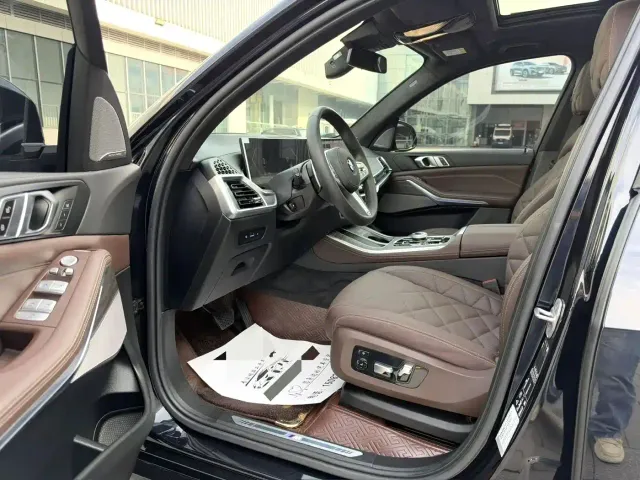 BMW X5 — Фото автомобиля 4