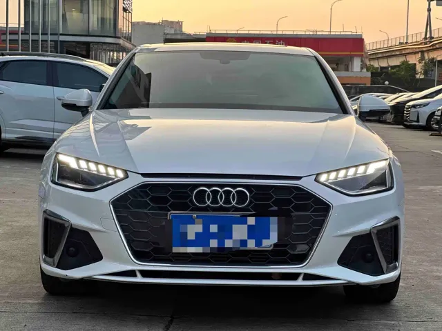 Audi A4L — Фото автомобиля 2