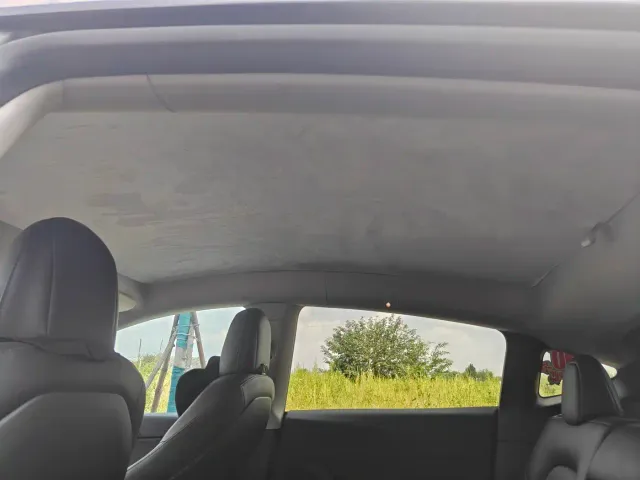 Tesla Model Y — Фото автомобиля 9