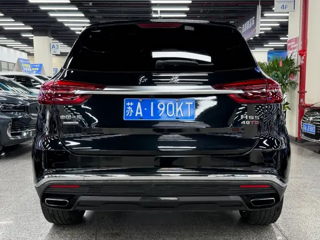 Hongqi HS5 — Фото автомобиля 10