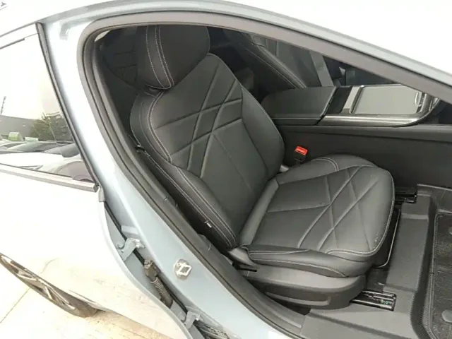 Geely Galaxy L6 — Фото автомобиля 24