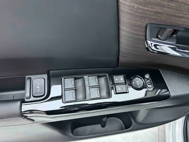 Honda Odyssey — Фото автомобиля 7