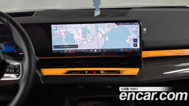 BMW i5 G60 — Фото автомобиля 18