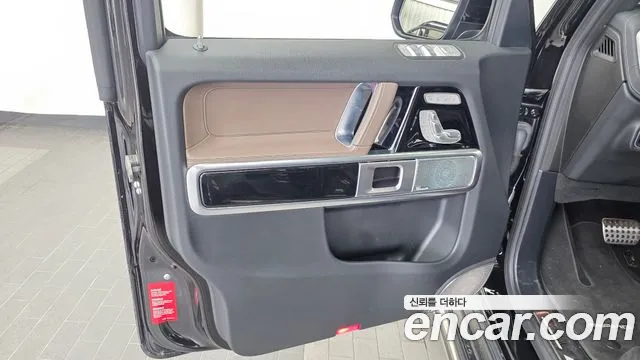 Mercedes-Benz G-Class — Фото автомобиля 24
