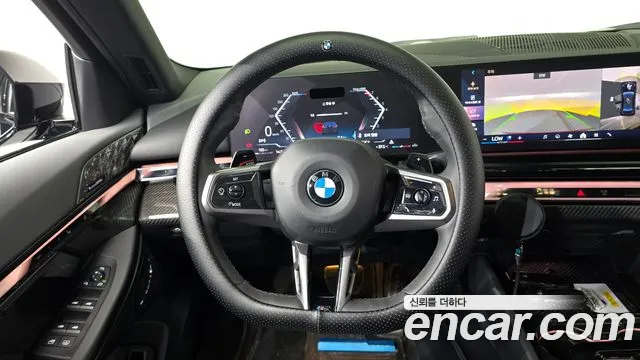 BMW 5-Series 5 серия (G60) 530i xDrive M Sport — Фото автомобиля 10
