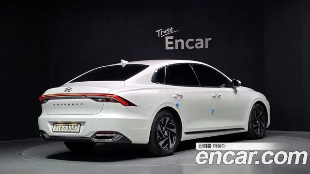 Hyundai Grandeur (New) Hybrid — Фото автомобиля 2