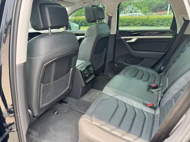 Volkswagen Touareg 2022 2.0TSI Rui Shang Edition — Фото автомобиля 13