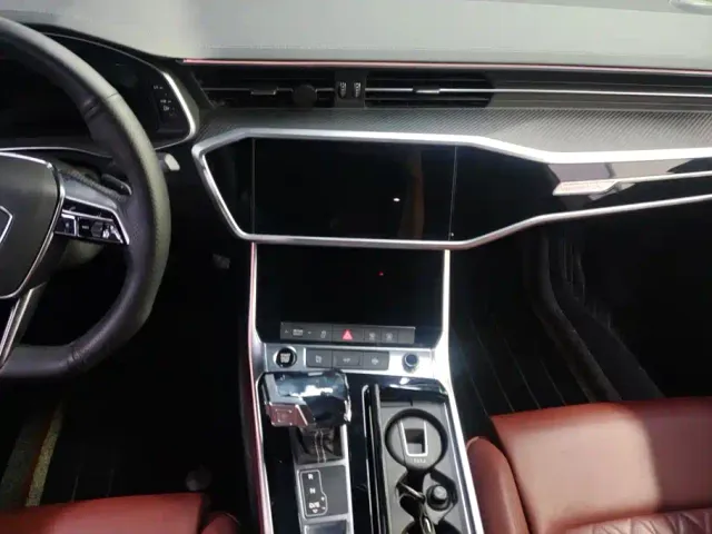 Audi A7L — Фото автомобиля 13