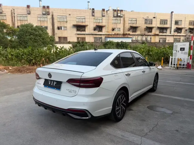 Volkswagen Lavida — Фото автомобиля 7