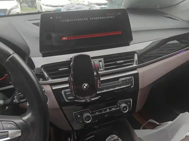 BMW X1 — Фото автомобиля 13
