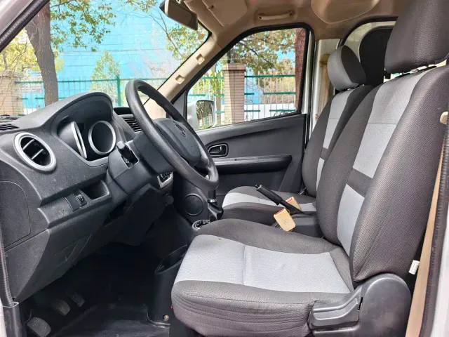 Changan Ruixing M60 — Фото автомобиля 12
