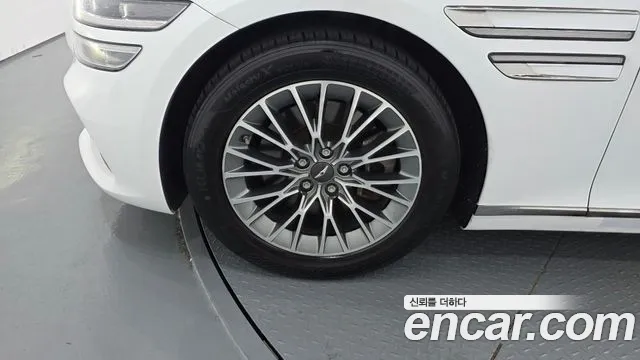 Genesis G80 RG3 — Фото автомобиля 5