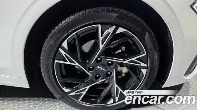 Kia K5 Signature — Фото автомобиля 5