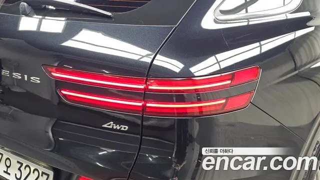Genesis GV70 — Фото автомобиля 8