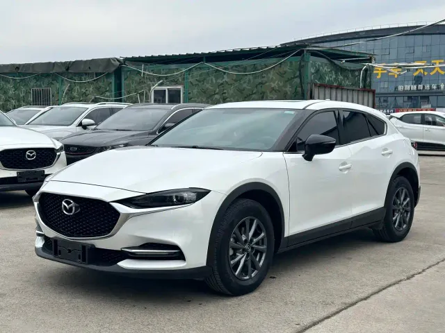 Фотография автомобиля — Mazda CX-4