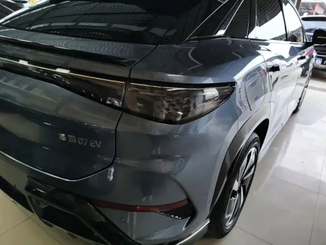 BYD Sealion 07 EV — Фото автомобиля 7