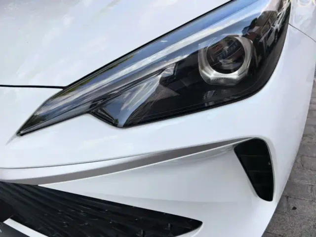 Roewe i5 — Фото автомобиля 23