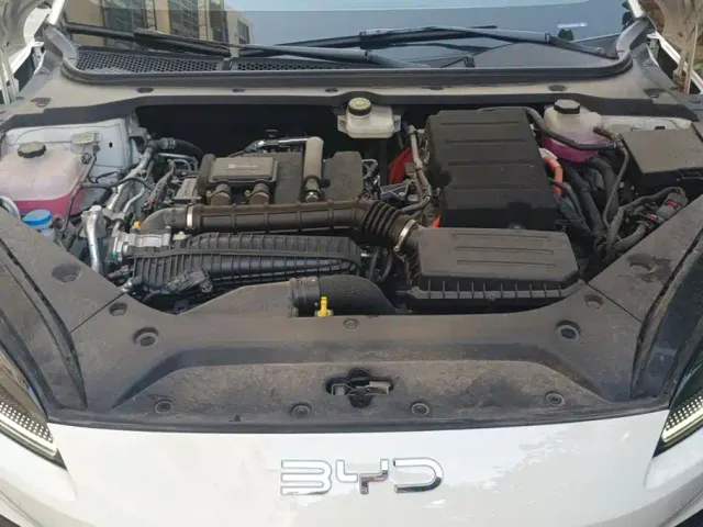 BYD Seal 06 — Фото автомобиля 10