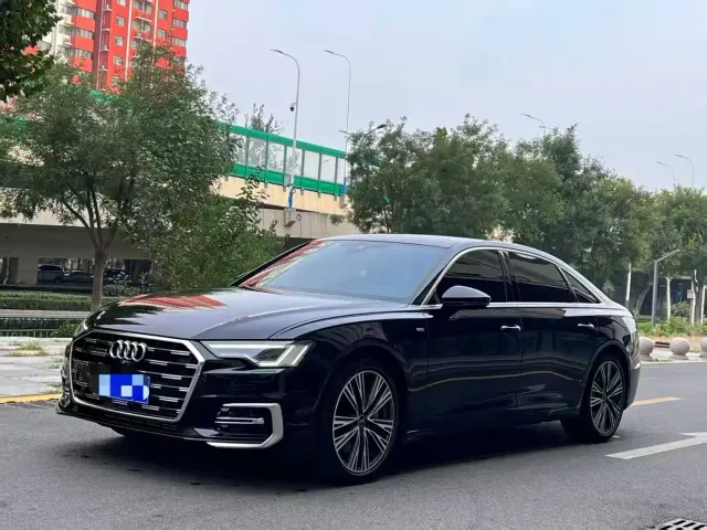 Фотография автомобиля — Audi A6L