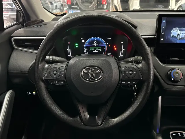 Toyota Corolla Cross — Фото автомобиля 3