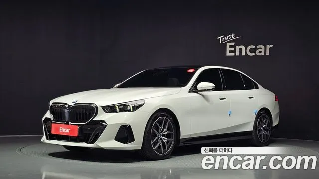 Фотография автомобиля — BMW 5 Series G60