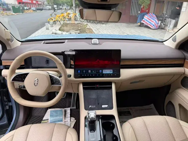 AITO Wenjie AITO M7 2024 1.5T Smart AWD Max Edition 5-Seater — Фото автомобиля 6