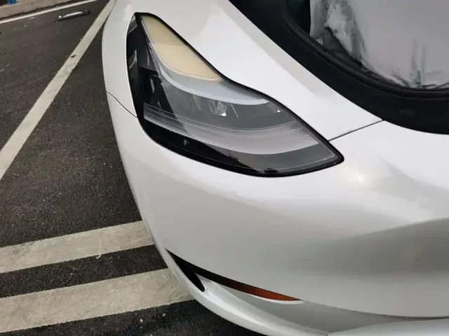 Tesla Model Y — Фото автомобиля 7