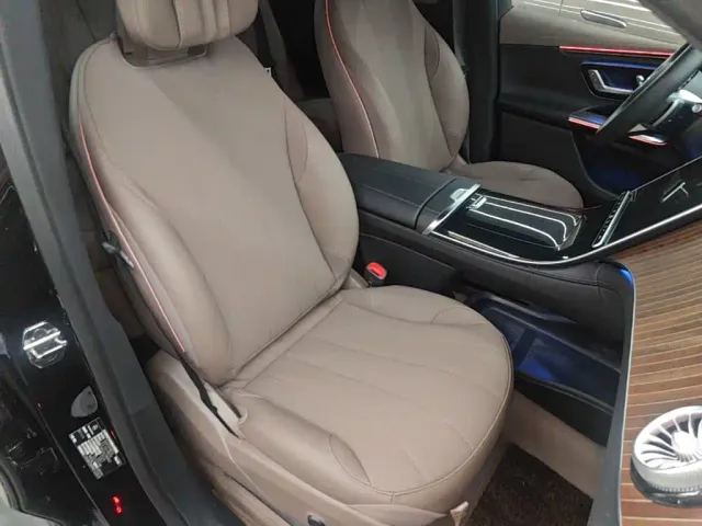 Mercedes-Benz EQE SUV — Фото автомобиля 24