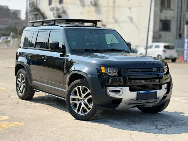 Land Rover Defender — Фото автомобиля 2