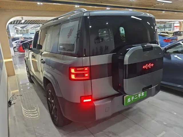 BYD FangChengBao Titanium 7 — Фото автомобиля 4