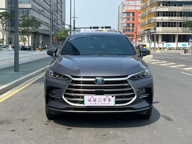 BYD Tang — Фото автомобиля 2