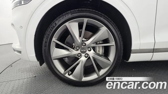 Genesis GV70 2.5T Бензин AWD — Фото автомобиля 5
