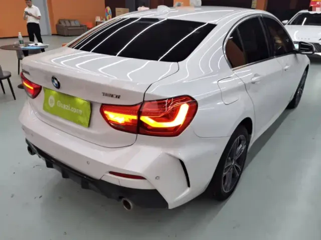 BMW 1 Series — Фото автомобиля 6