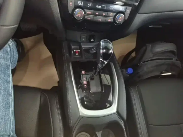 Nissan X-Trail — Фото автомобиля 13
