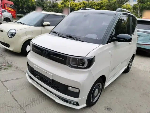 Фотография автомобиля — Wuling Hongguang Mini EV